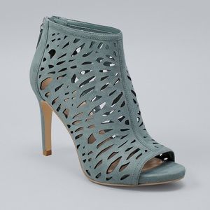 White House black market green suede heels